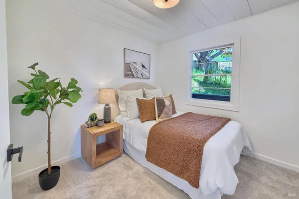 $1,182,000 | 10777 Rock Point Drive, Jenner, CA 95450