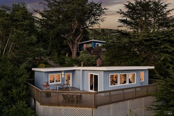 $1,182,000 | 10777 Rock Point Drive, Jenner, CA 95450