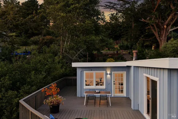 $1,182,000 | 10777 Rock Point Drive, Jenner, CA 95450