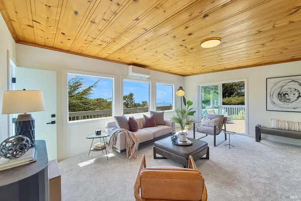 $1,182,000 | 10777 Rock Point Drive, Jenner, CA 95450