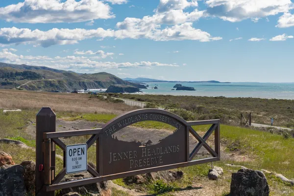 $1,182,000 | 10777 Rock Point Drive, Jenner, CA 95450