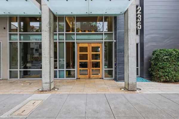 $7,595 | 235 Berry Street, Unit 316, San Francisco, CA 94158