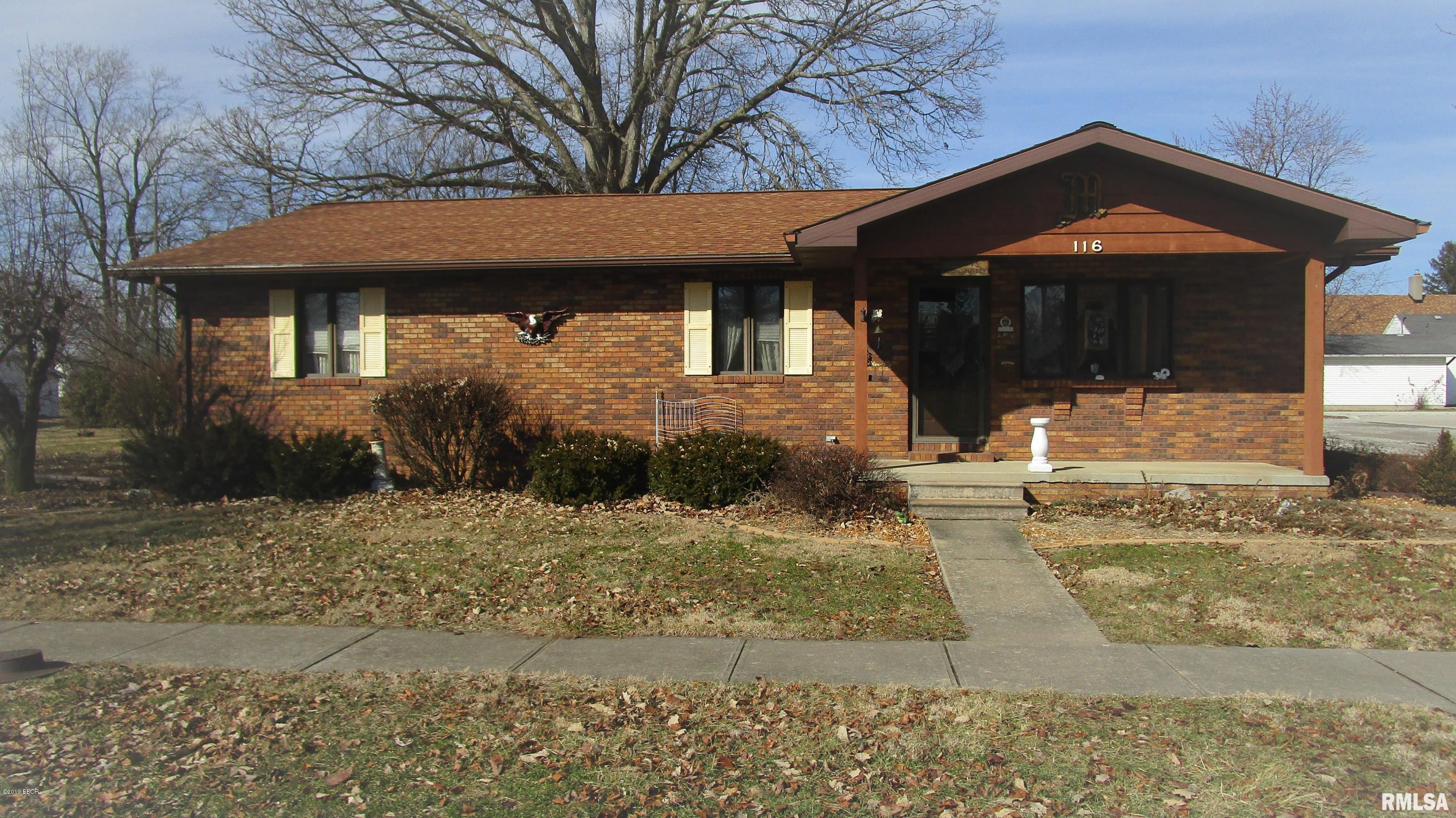 116 West 5th Street Flora, IL 62839 - Photo 3 of 50 Gallery Image 3