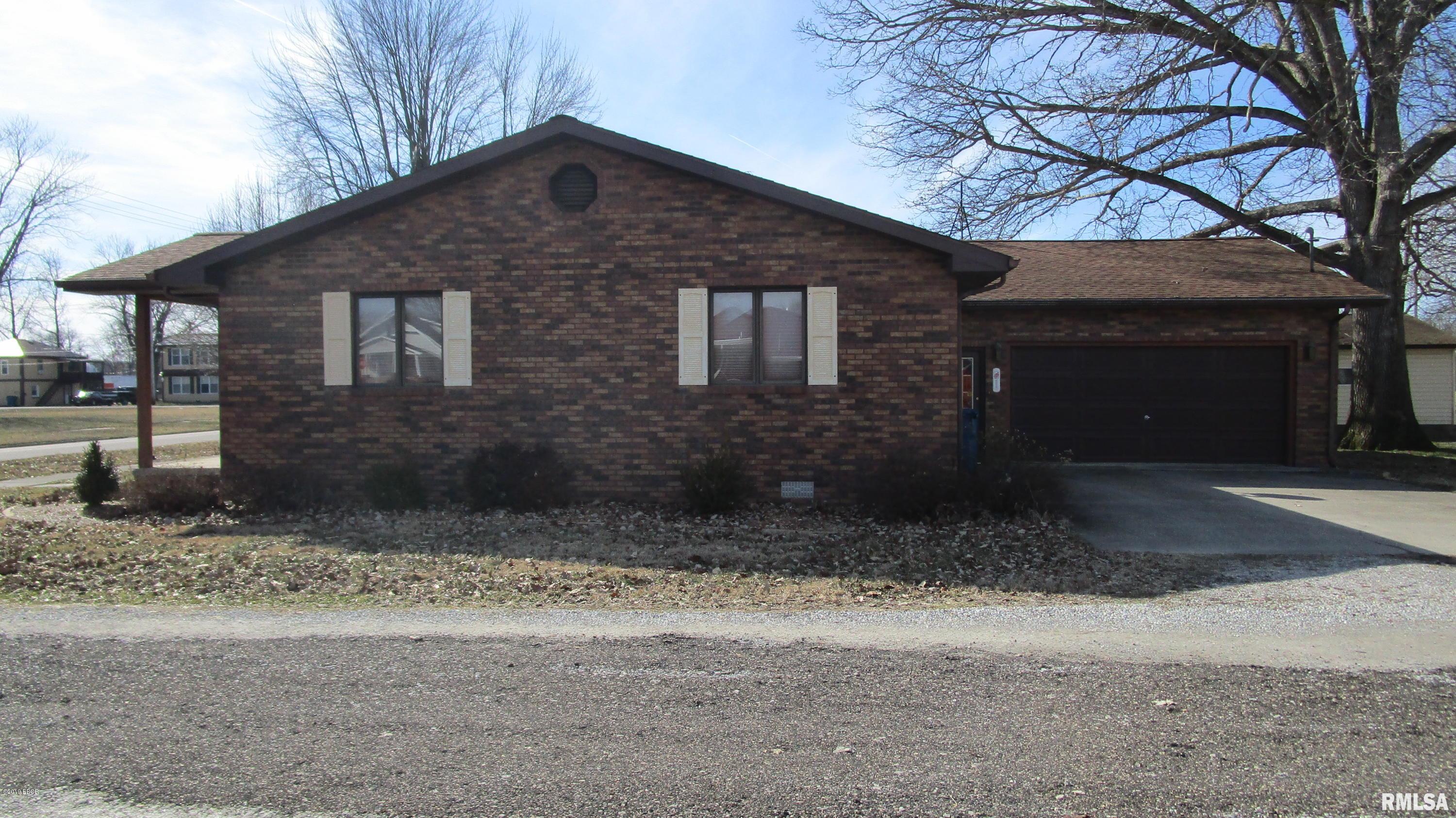 116 West 5th Street Flora, IL 62839 - Photo 10 of 50 Gallery Image 10