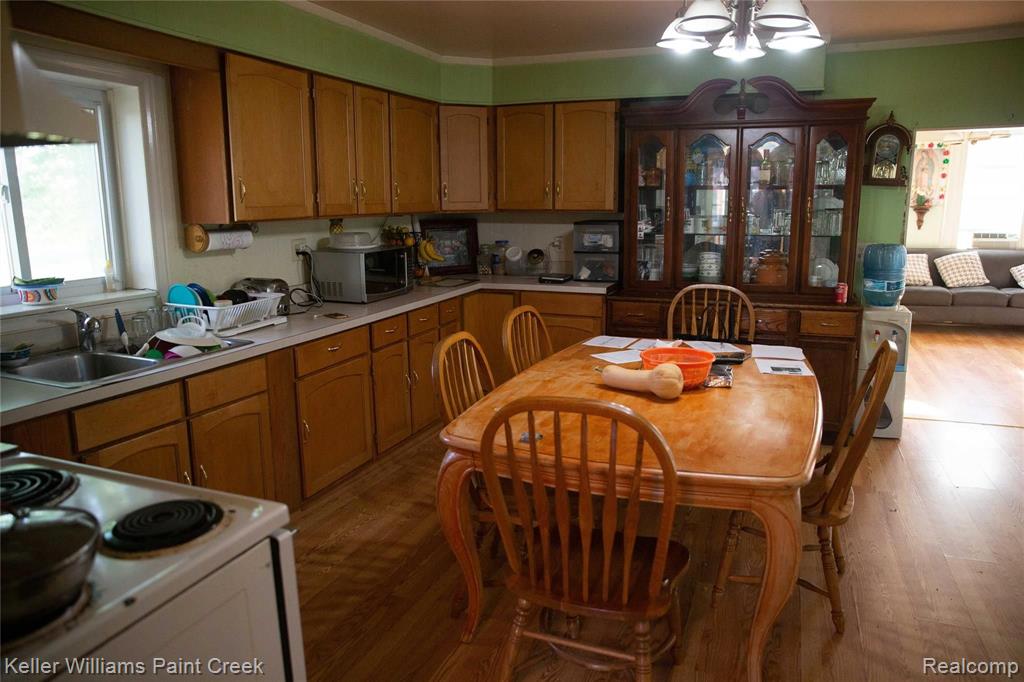 5460 Capac Road Capac, MI 48014 - Photo 7 of 19
