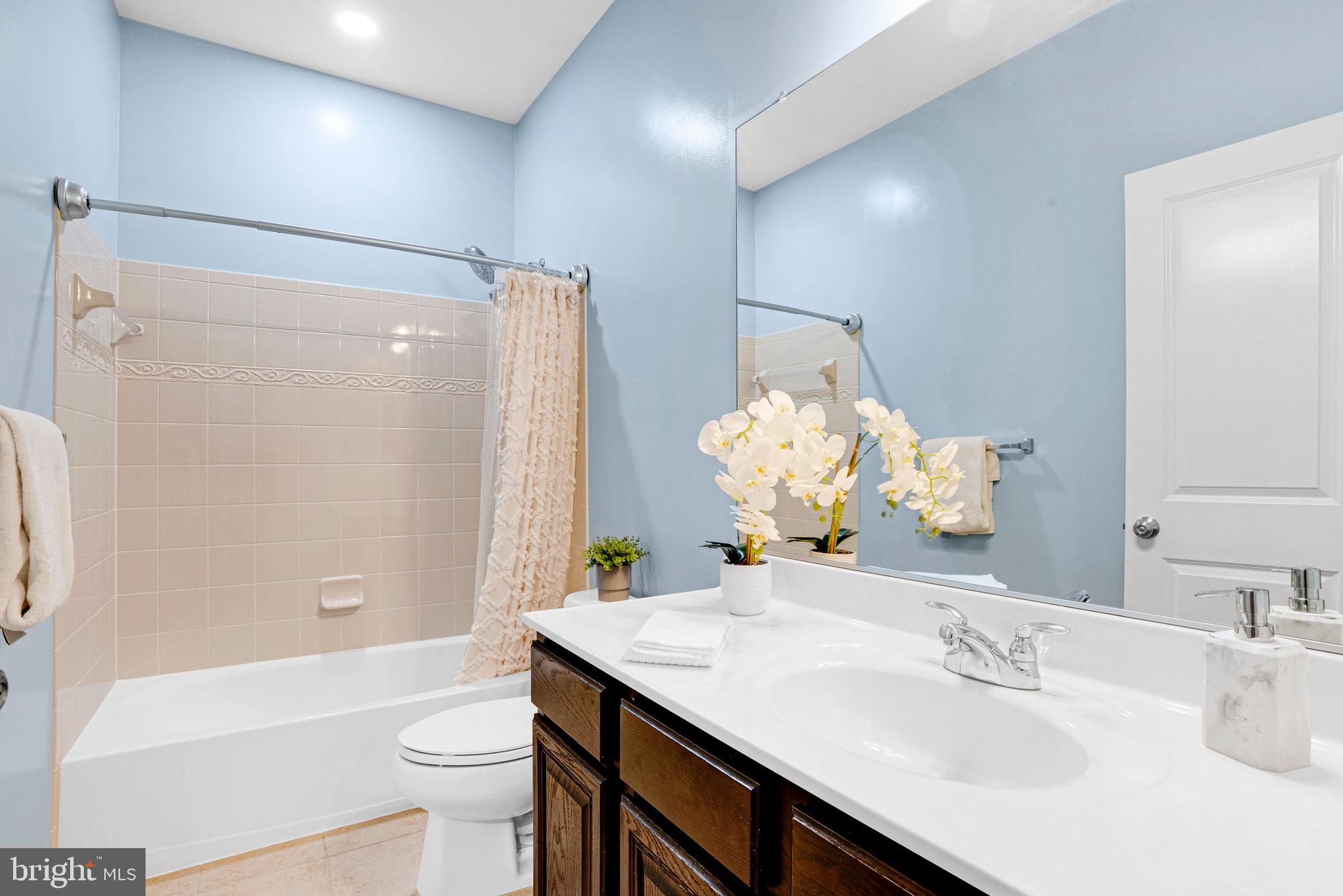 9825 Garden Ranges Laurel, MD 20723 - Photo 31 of 46 Upper Level Full Bath 2 | Tub Shower.