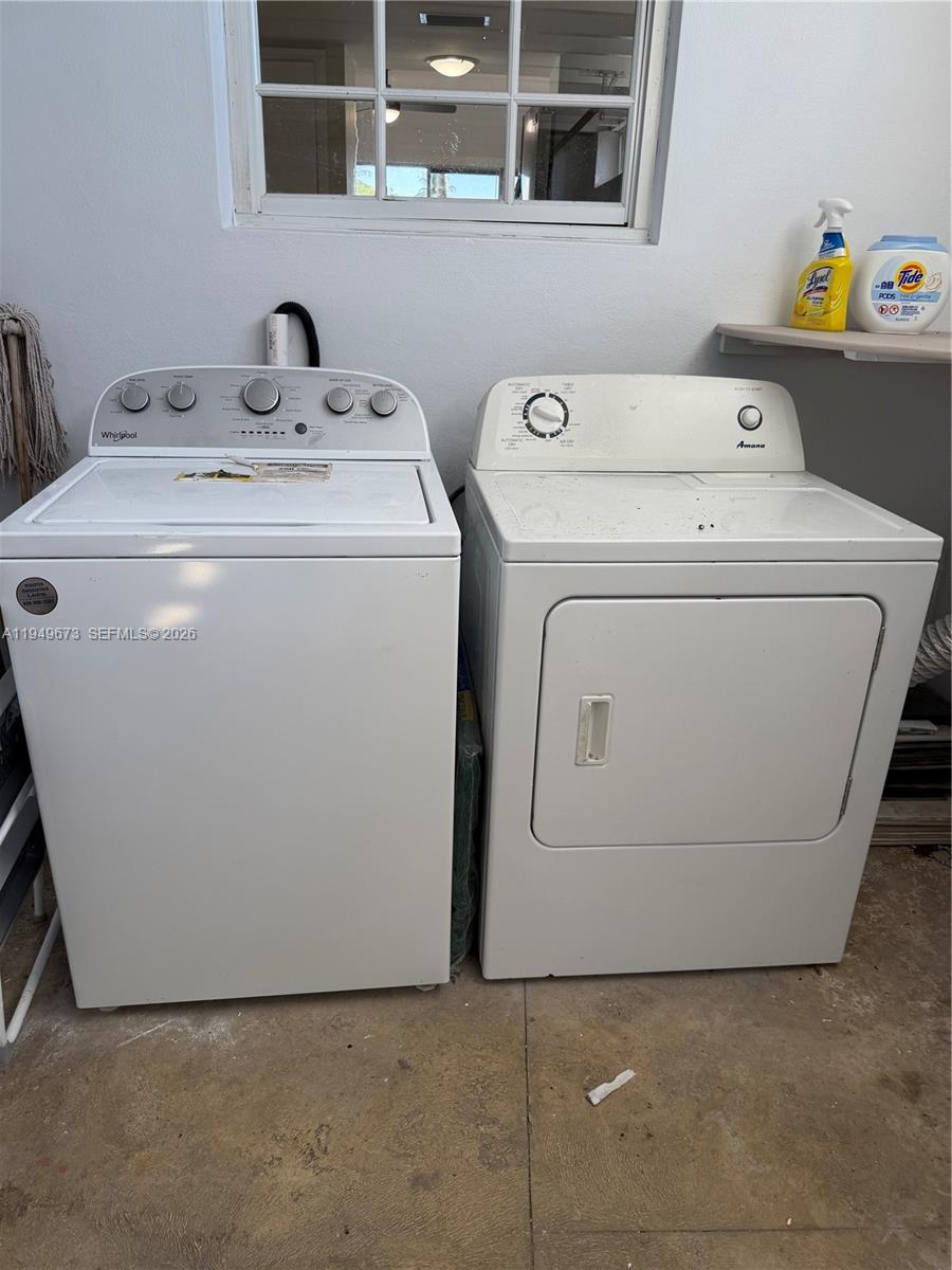 7216 Jacaranda Lane Miami Lakes, FL 33014 - Photo 14 of 17