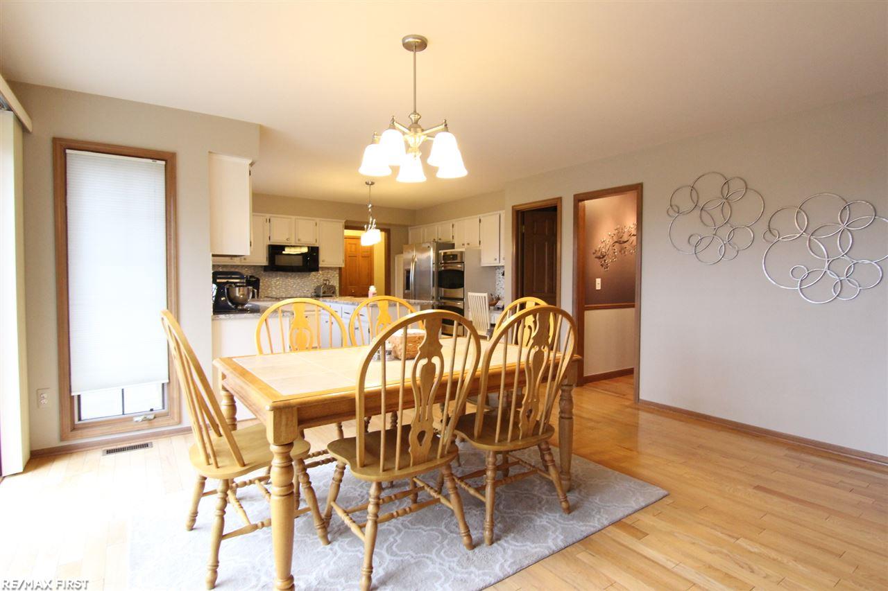 3033 Kilburn Road West Rochester Hills, MI 48306 - Photo 10 of 44