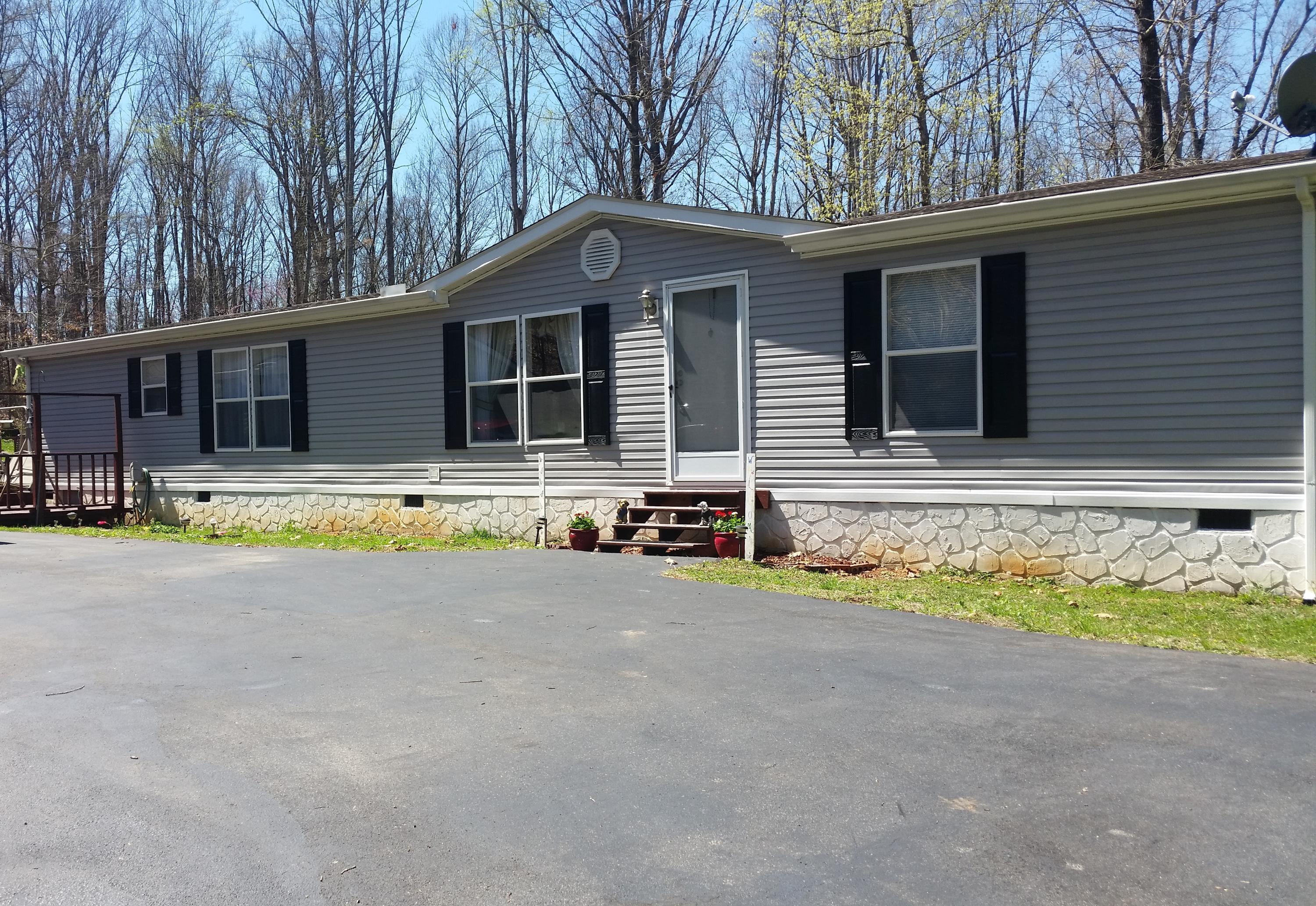 130 Laura Boling Loop Road Strawberry Plains, TN 37871 - Photo 1 of 36 Front