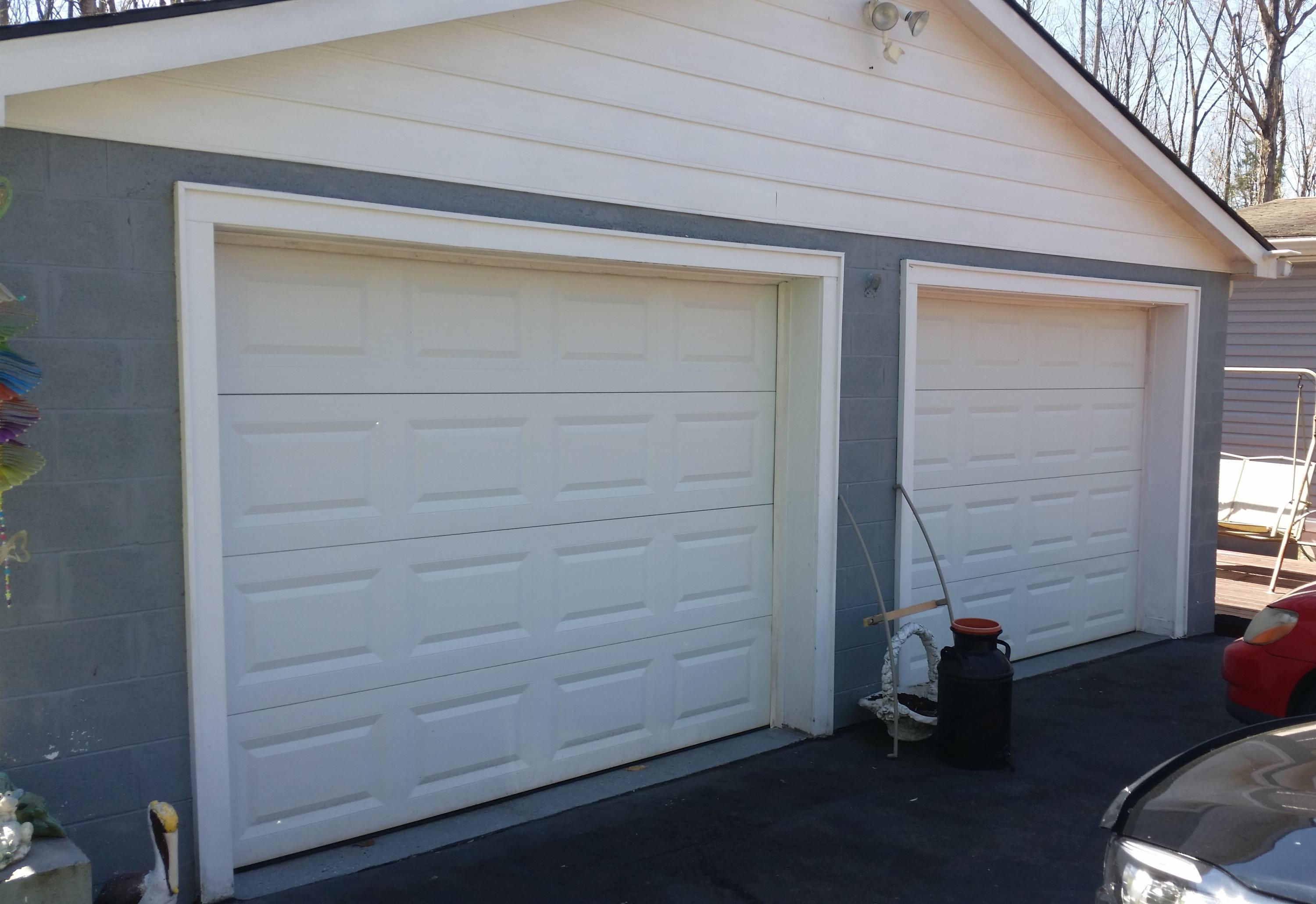 130 Laura Boling Loop Road Strawberry Plains, TN 37871 - Photo 3 of 36 Garage