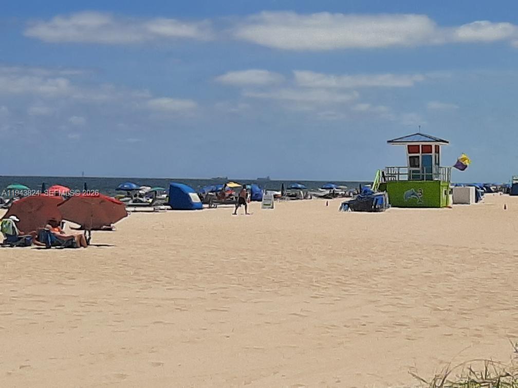 371 Southeast 3rd Street Pompano Beach, FL 33060 - Photo 82 of 87 a view of parking space