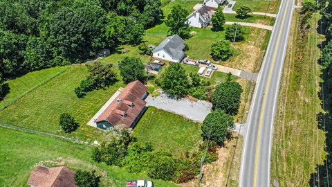 $399,900 | 2723 Highway 12 North, Chapmansboro, TN 37035