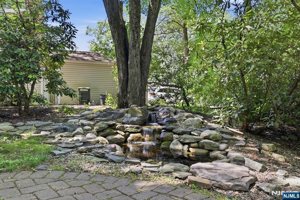 9 Juniper Trail Butler, NJ 07405 - Photo 24 of 28