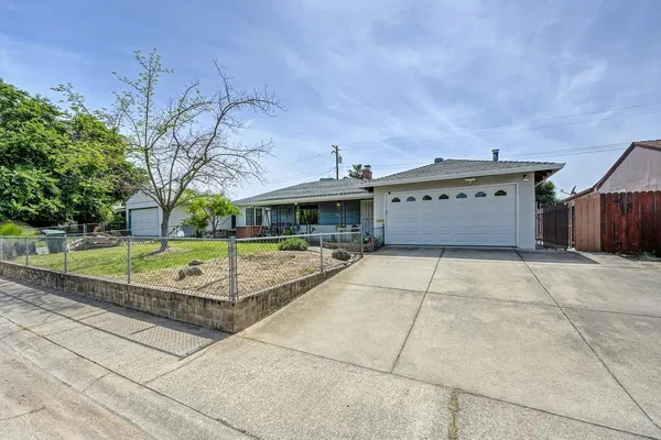 $399,000 | 6409 Larry Way, North Highlands, CA 95660