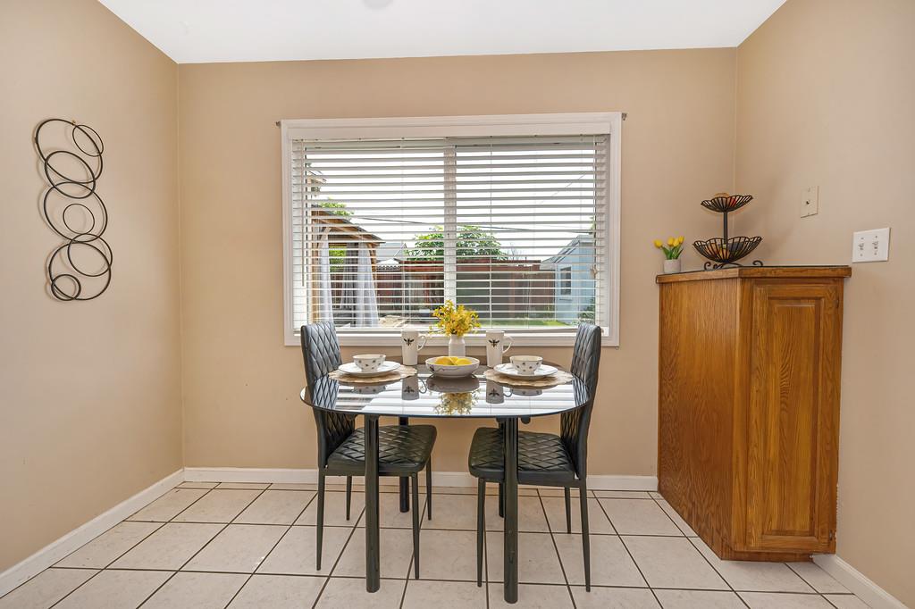 6409 Larry Way North Highlands, CA 95660 - Photo 9 of 21