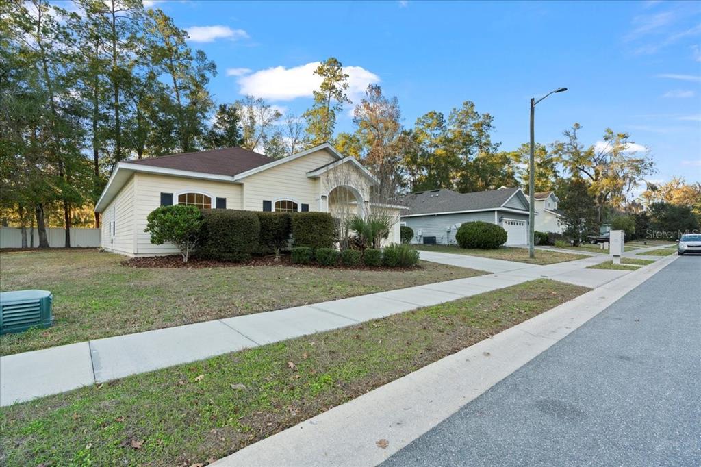 1976 Southwest 66th Drive Gainesville, FL 32607 - Photo 39 of 43