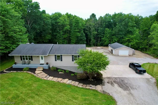 $490,000 | 4190 Waynesburg Road Northeast, Carrollton, OH 44615