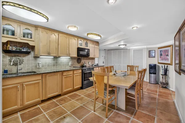 $650,000 | 5420 North Ocean Drive, Unit 1201, Singer Island, FL 33404