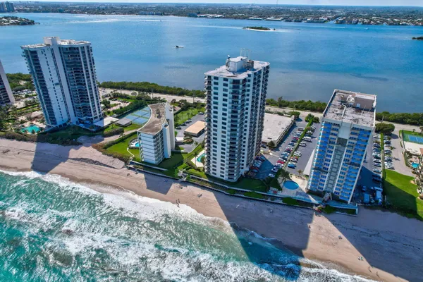 $650,000 | 5420 North Ocean Drive, Unit 1201, Singer Island, FL 33404
