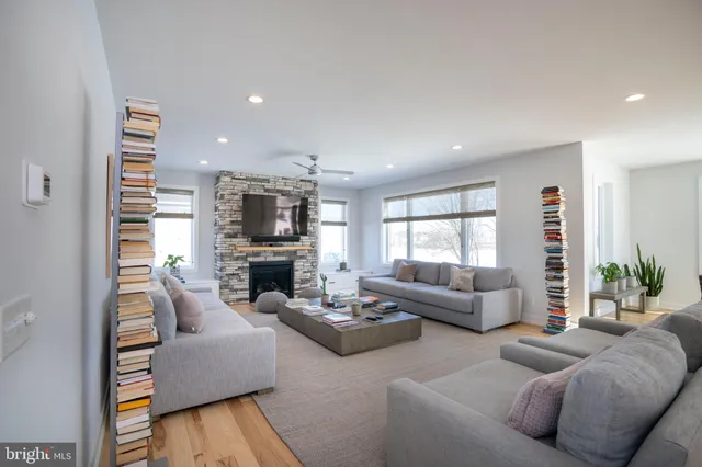 $1,080,000 | 115 Pepperberry Lane, State College, PA 16801