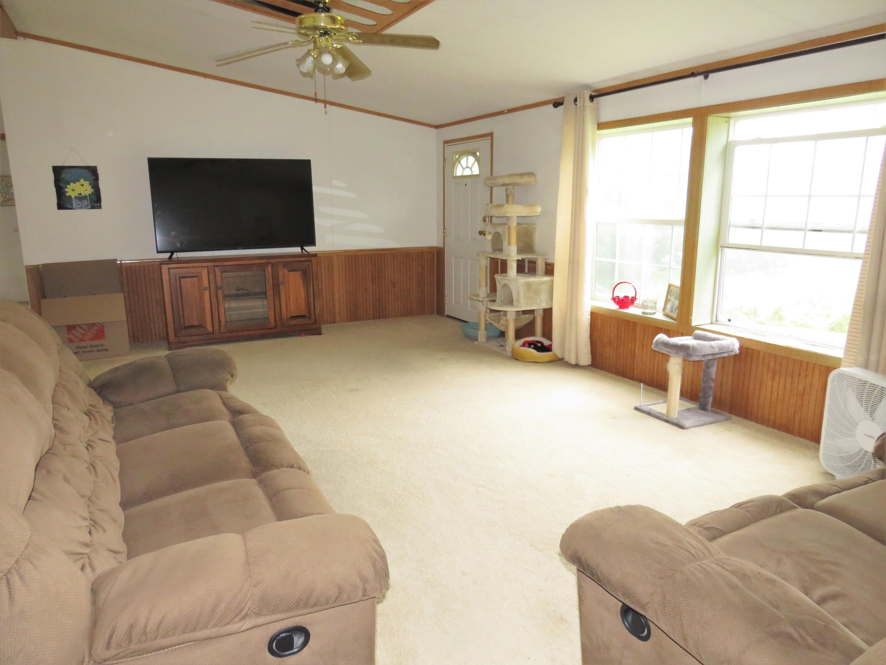 33 Nobleboro Road Bremen, ME 04551 - Photo 10 of 25 IMG_4261