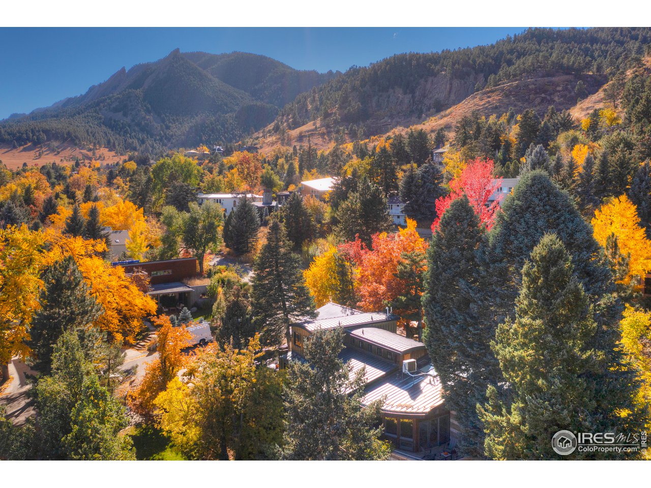 505 Geneva Avenue Boulder, CO 80302 - Photo 2 of 40 a view of city and mountain