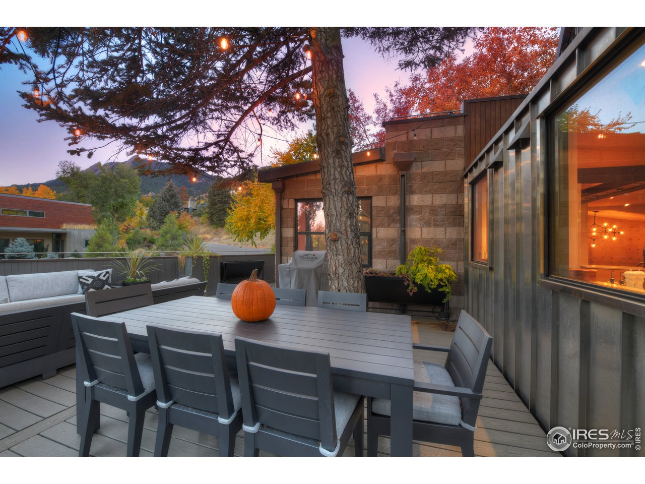 505 Geneva Avenue Boulder, CO 80302 - Photo 37 of 40 a view of a outdoor seating area with furniture