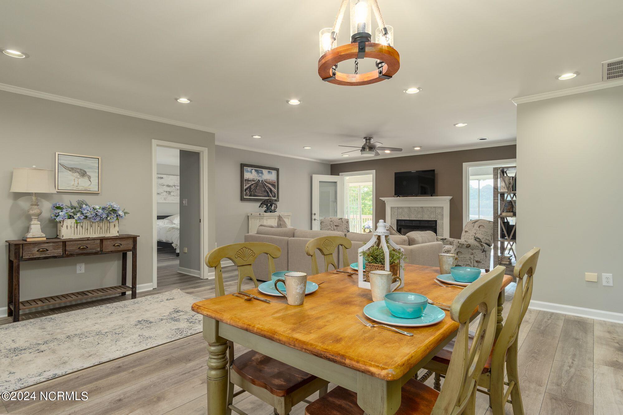246 White Oak Bluff Road Stella, NC 28582 - Photo 17 of 65 Dining