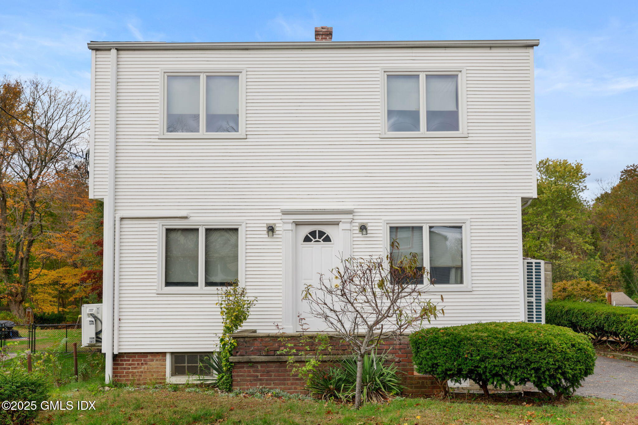 1-web-or-mls-40-moshier-st