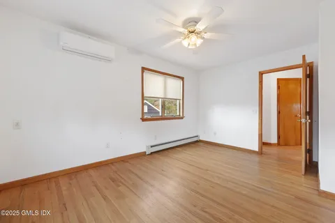 $999,000 | 40 Moshier Street, Greenwich, CT 06831