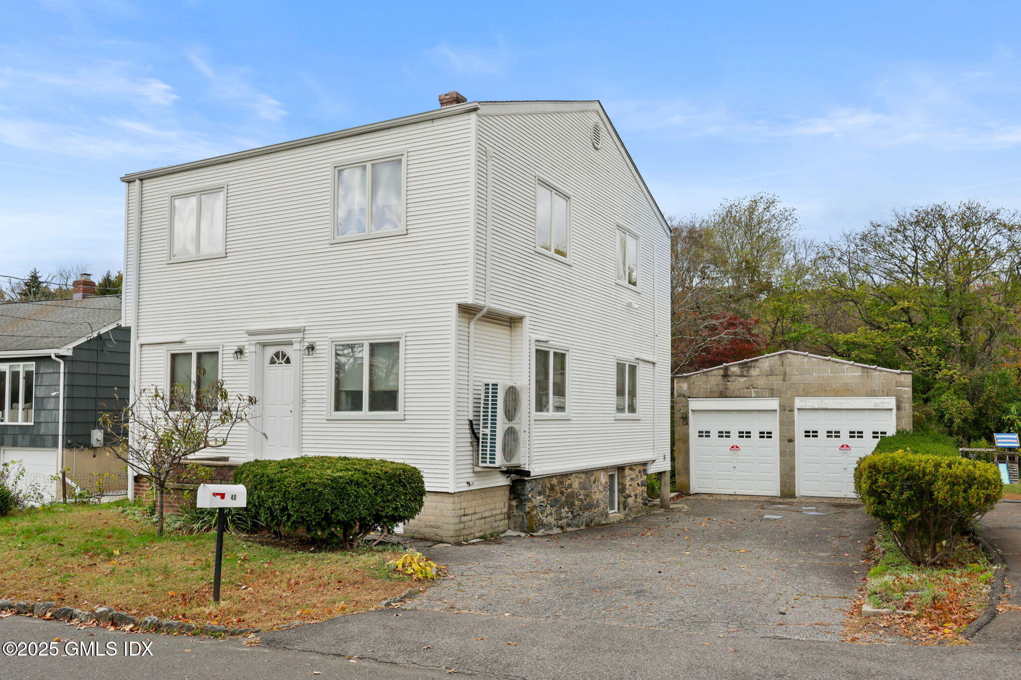 40 Moshier Street Greenwich, CT 06831 - Photo 2 of 22 28-web-or-mls-40-moshier-st