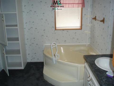 6304 Benoit Road Algonac, MI 48001 - Photo 9 of 12 294830-8.JPG