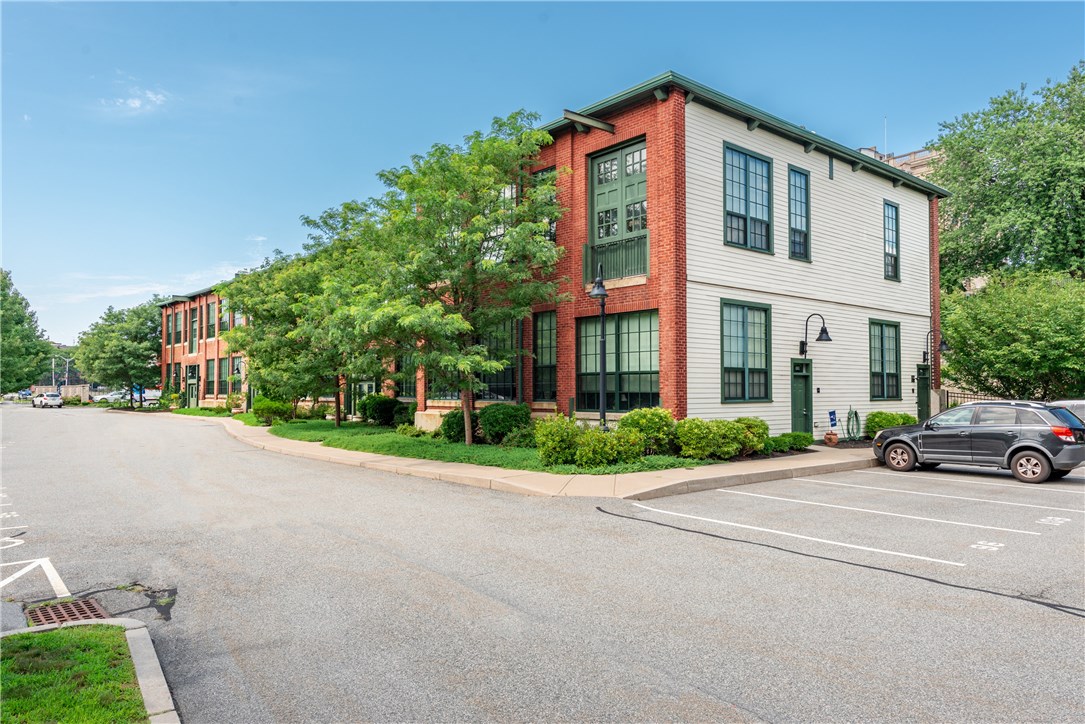 180 Allen Street, Unit 103B Woonsocket, RI 02895 - Photo 2 of 26