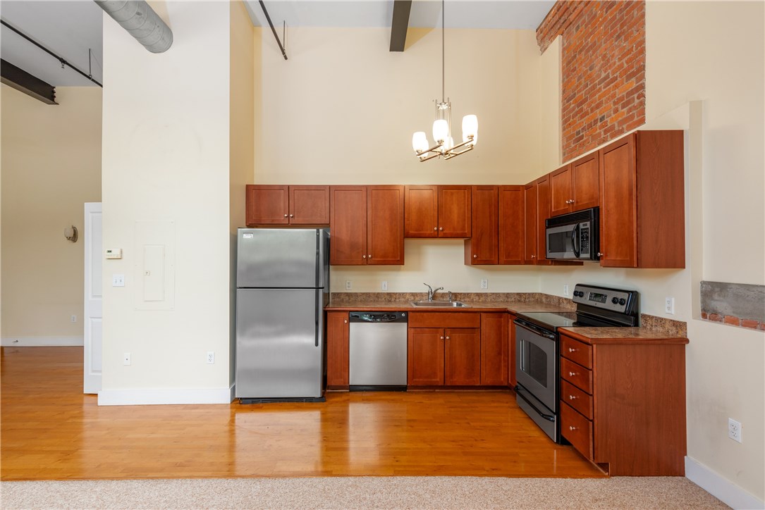 180 Allen Street, Unit 103B Woonsocket, RI 02895 - Photo 5 of 26