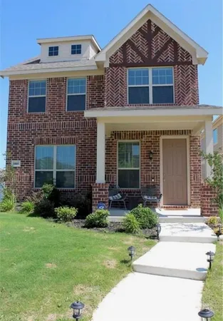 $2,200 | 1005 Holly Anne Lane, Aubrey, TX 76227
