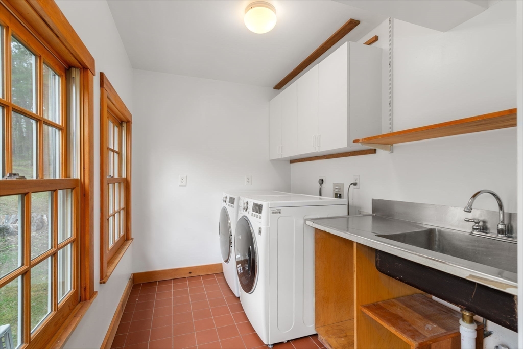 8 Todd Pond Road Lincoln, MA 01773 - Photo 29 of 29 a view of a kitchen with appliances and cabinets
