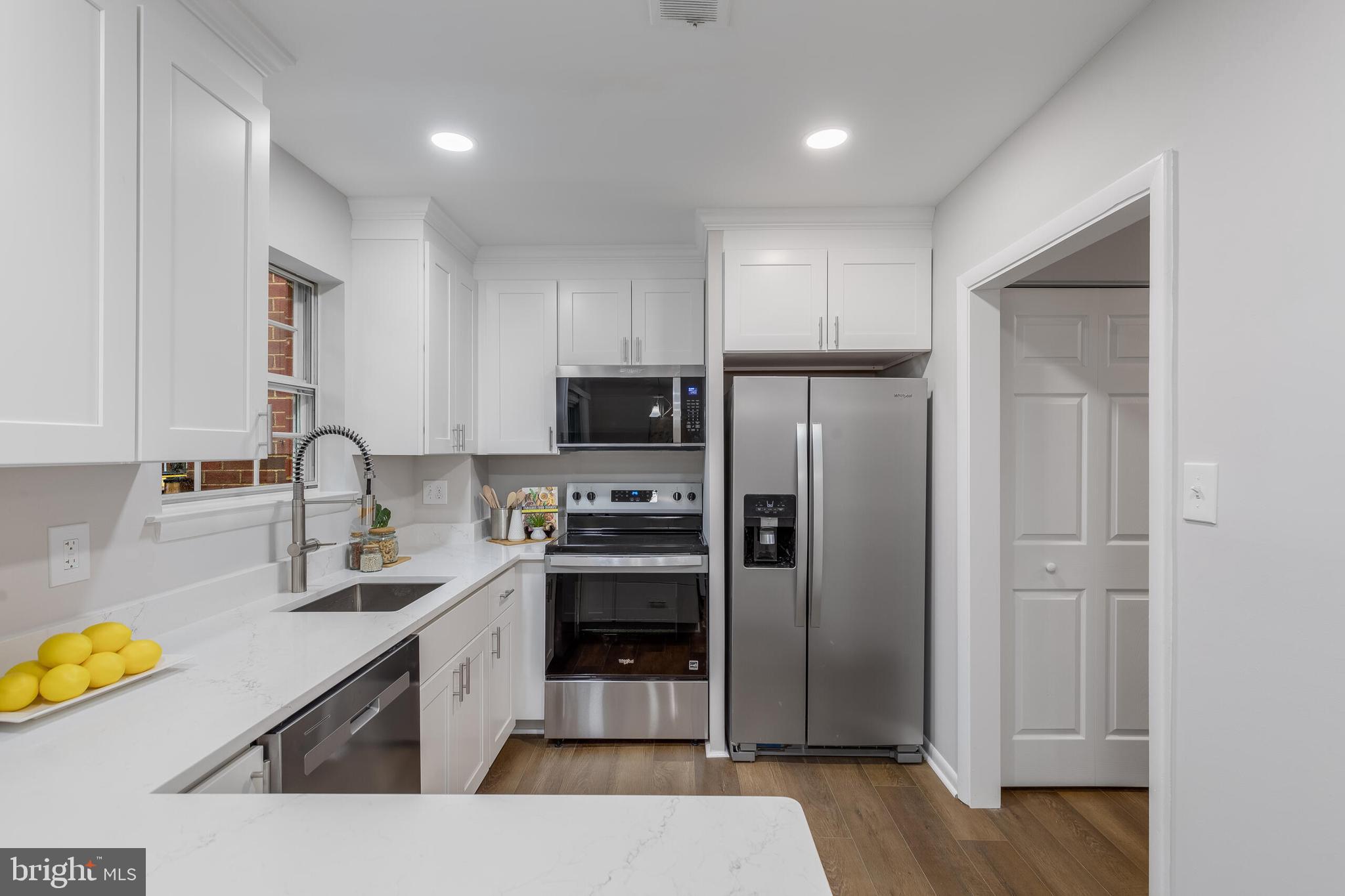 2256 Gunsmith Square Reston, VA 20191 - Photo 14 of 70