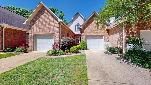 $338,900 | 2 Parkplace Court, Dothan, AL 36301