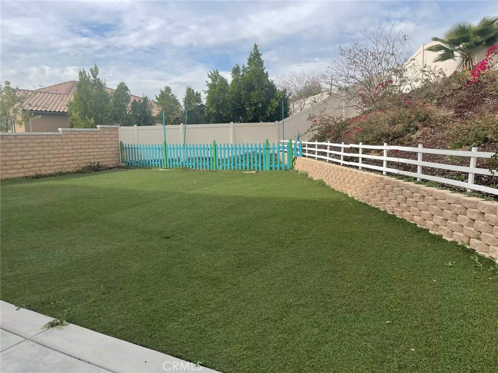 7682 Rotunda Court Riverside, CA 92507 - Photo 4 of 8 Gallery Image 4
