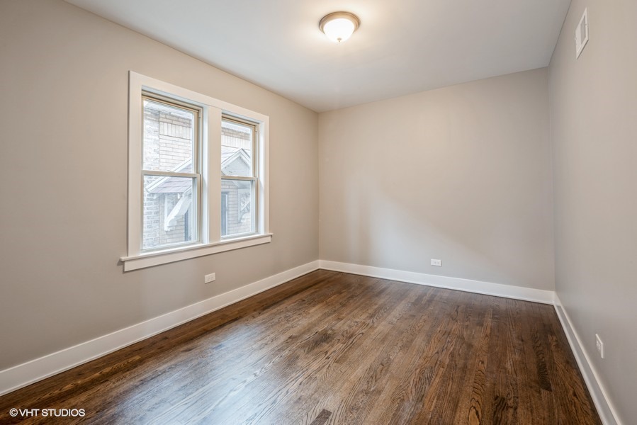 7930 South Perry Avenue Chicago, IL 60620 - Photo 3 of 11