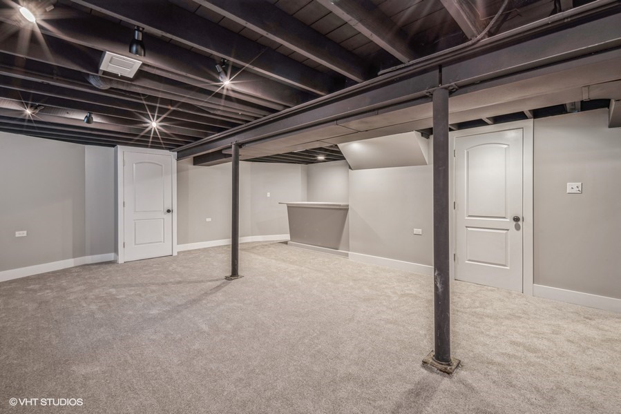 7930 South Perry Avenue Chicago, IL 60620 - Photo 8 of 11