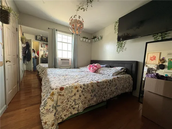 $699,900 | 162 Eastwood Avenue, Providence, RI 02909