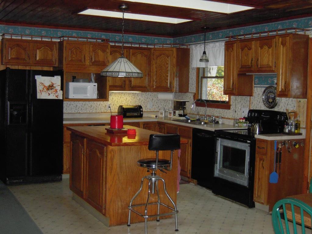 380 Hawk Road Acton, ME 04001 - Photo 8 of 22 Can you see yourself cook in this...