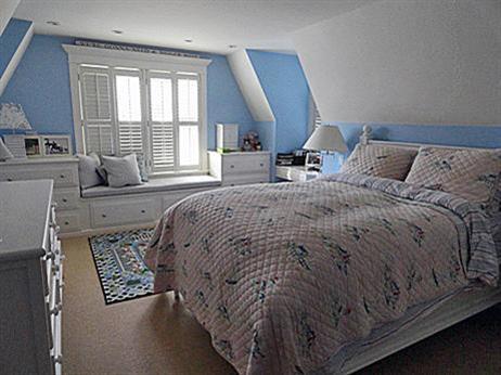 66 Tern Lane Centerville, MA 02632 - Photo 7 of 11 a bed sitting in a bedroom next to a window