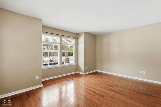 $349,000 | 3528 West 48th Street, Indianapolis, IN 46228