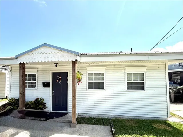 $159,900 | 211 North Dilton Street, Metairie, LA 70003