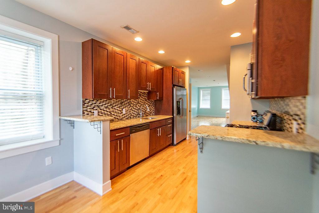 2147 Ellsworth Street Philadelphia, PA 19146 - Photo 5 of 23