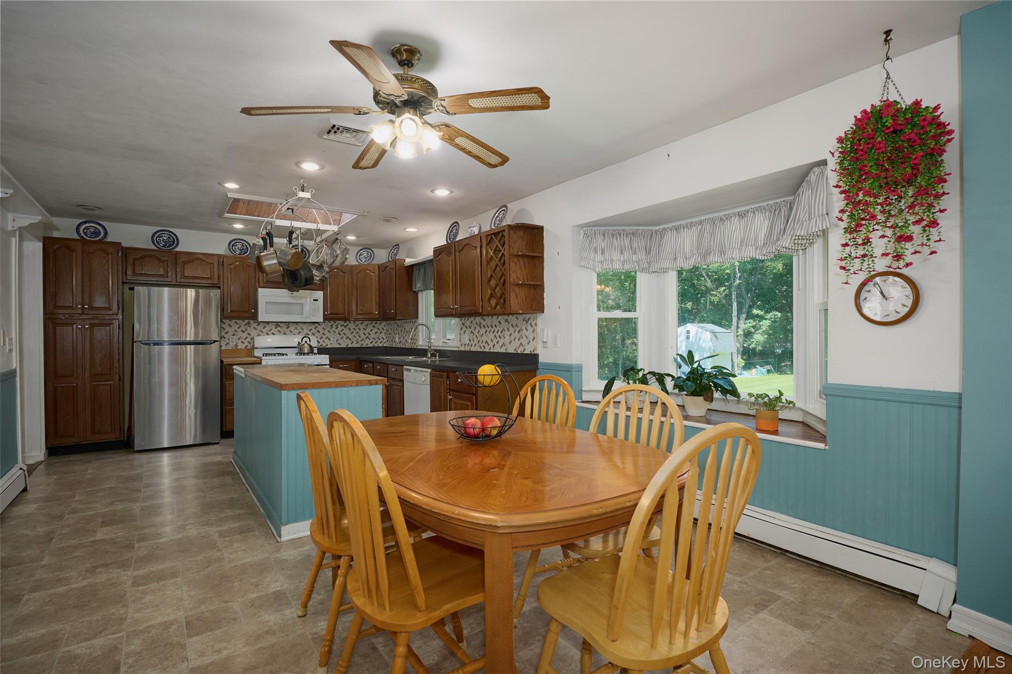 17 Derick Drive Fishkill, NY 12524 - Photo 12 of 49