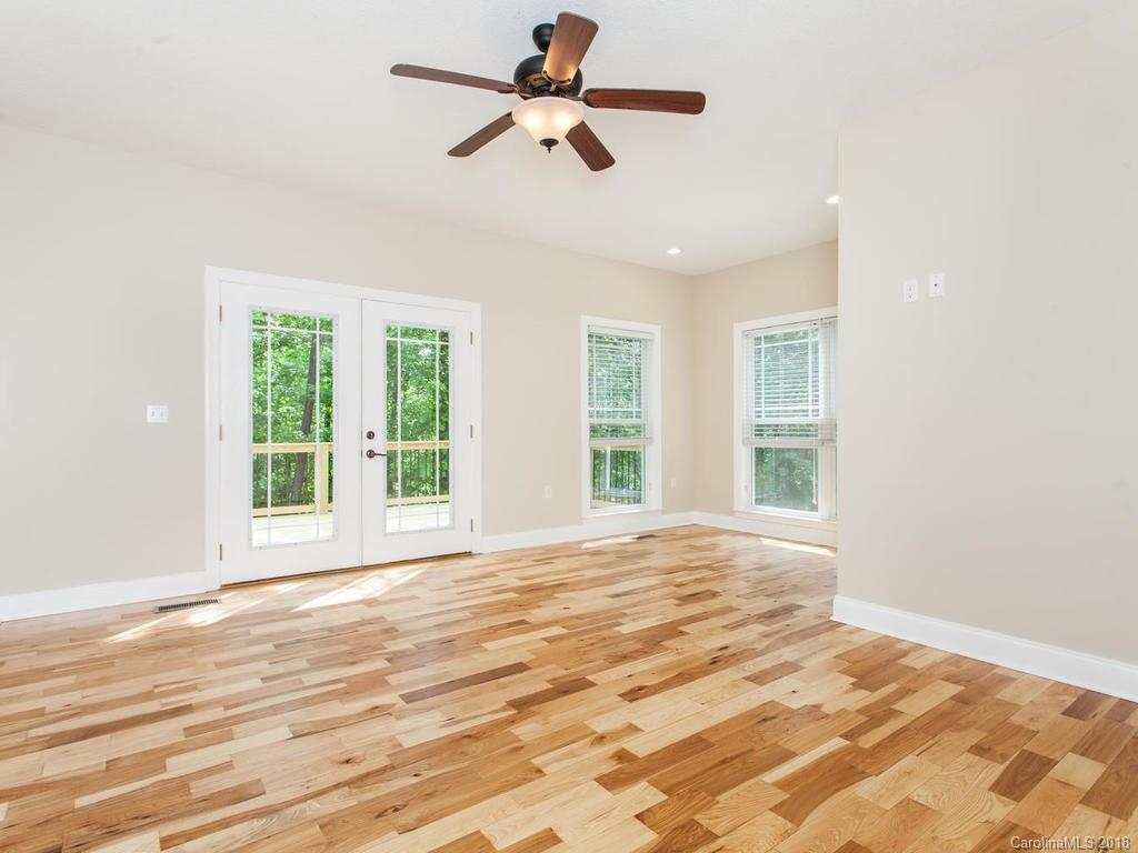 72 Vintage Road Candler, NC 28715 - Photo 11 of 36 Gallery Image 11