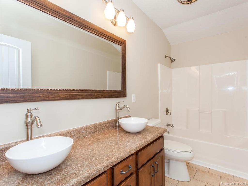 72 Vintage Road Candler, NC 28715 - Photo 27 of 36 Gallery Image 27